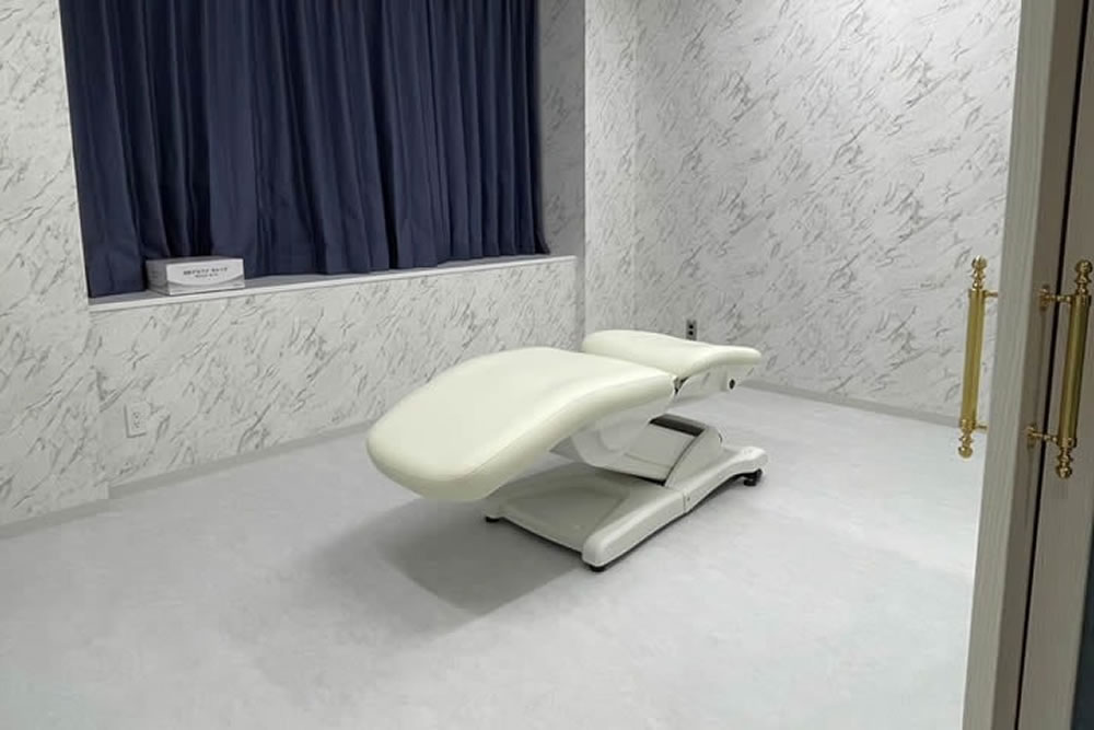 eclinic福岡院の施術室