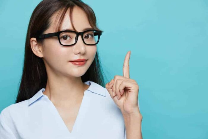 コンデンス豊胸がオススメな方を説明する看護師